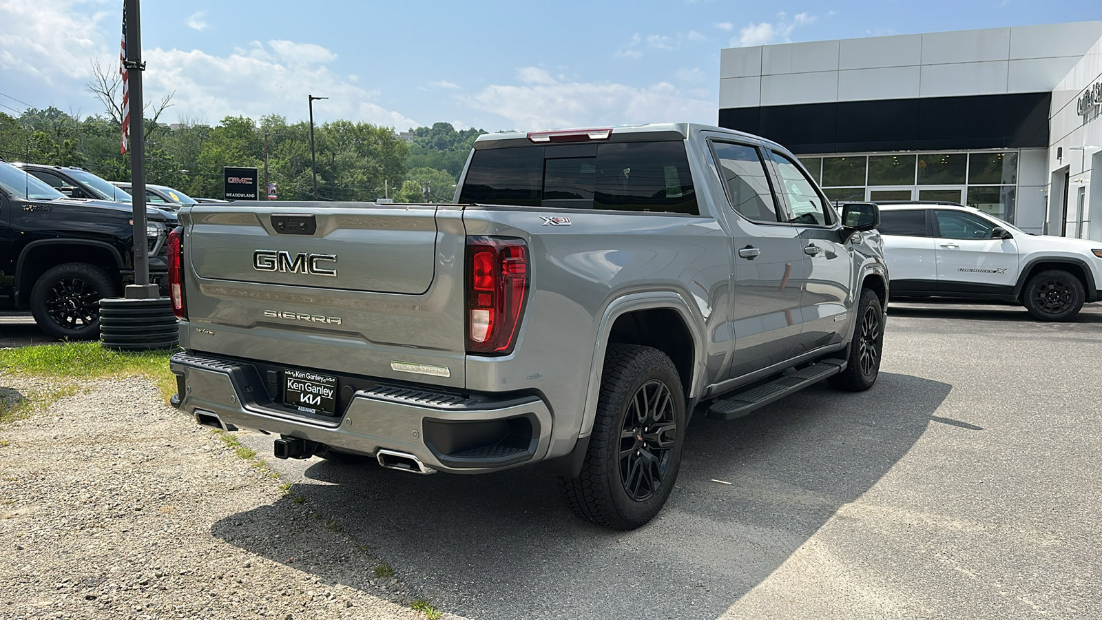 2025 Gmc Sierra 1500 Elevation photo 4