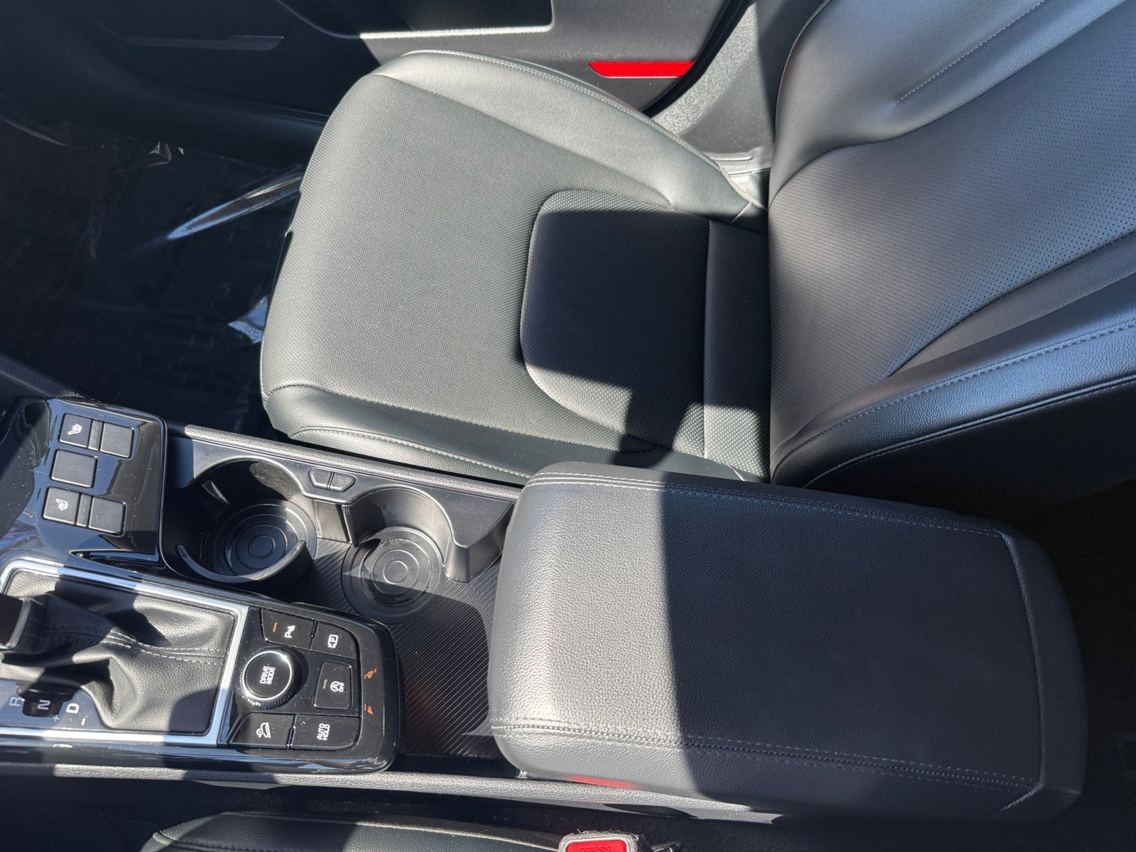 2024 Kia Sportage EX photo 14