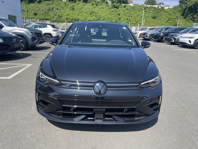 2025 Volkswagen Golf R photo 4