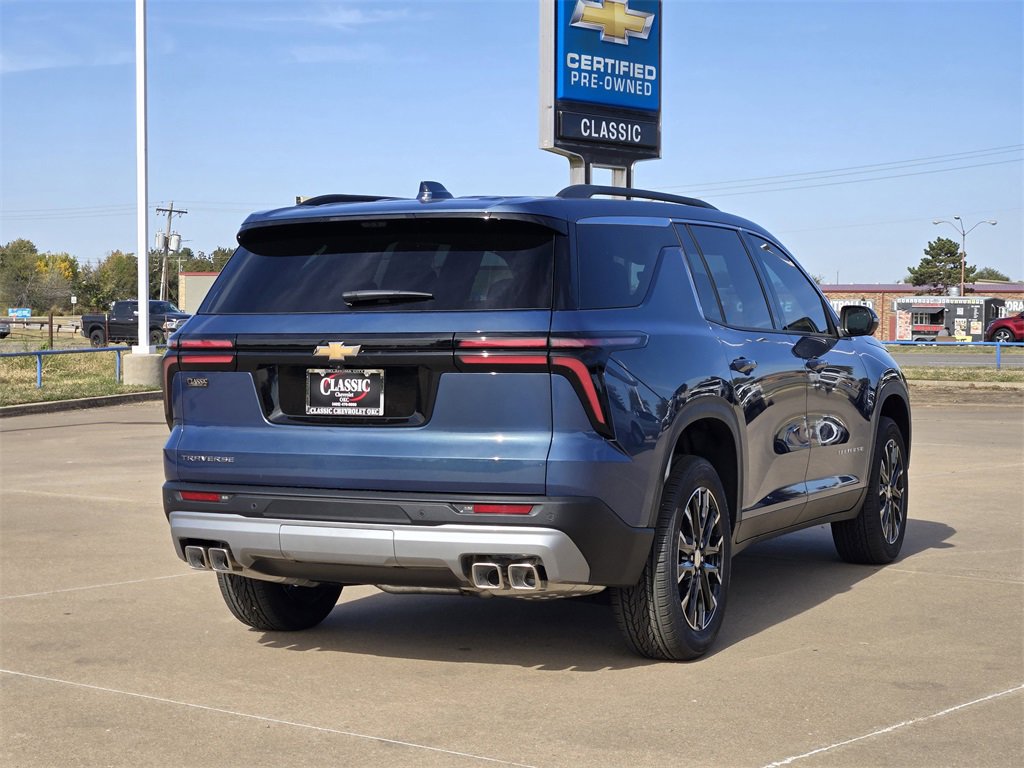 2026 Chevrolet Traverse photo 4