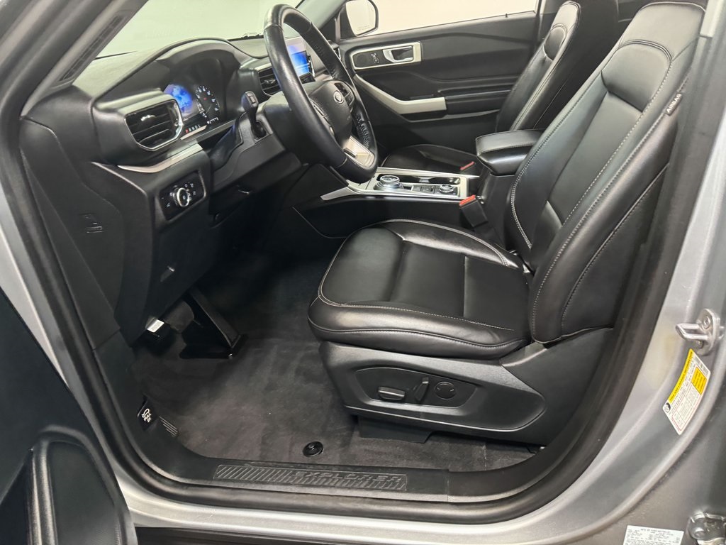 2023 Ford Explorer XLT photo 49