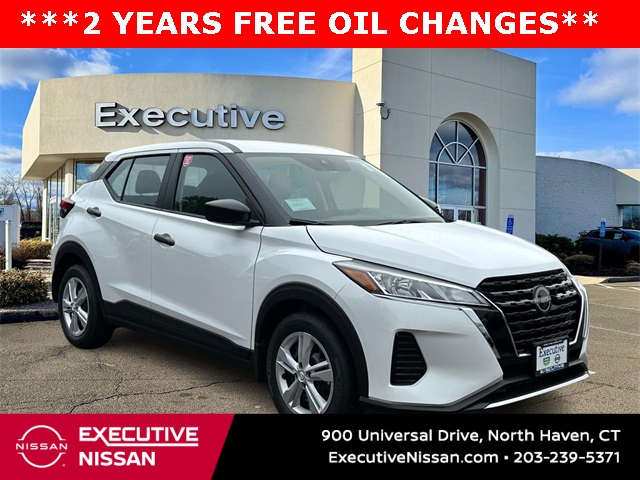 2025 Nissan KICKS PLAY Base's photo