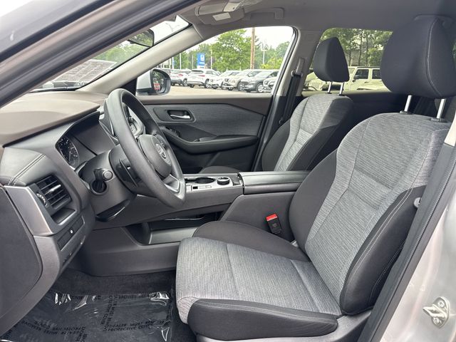 2023 Nissan Rogue SV photo 4