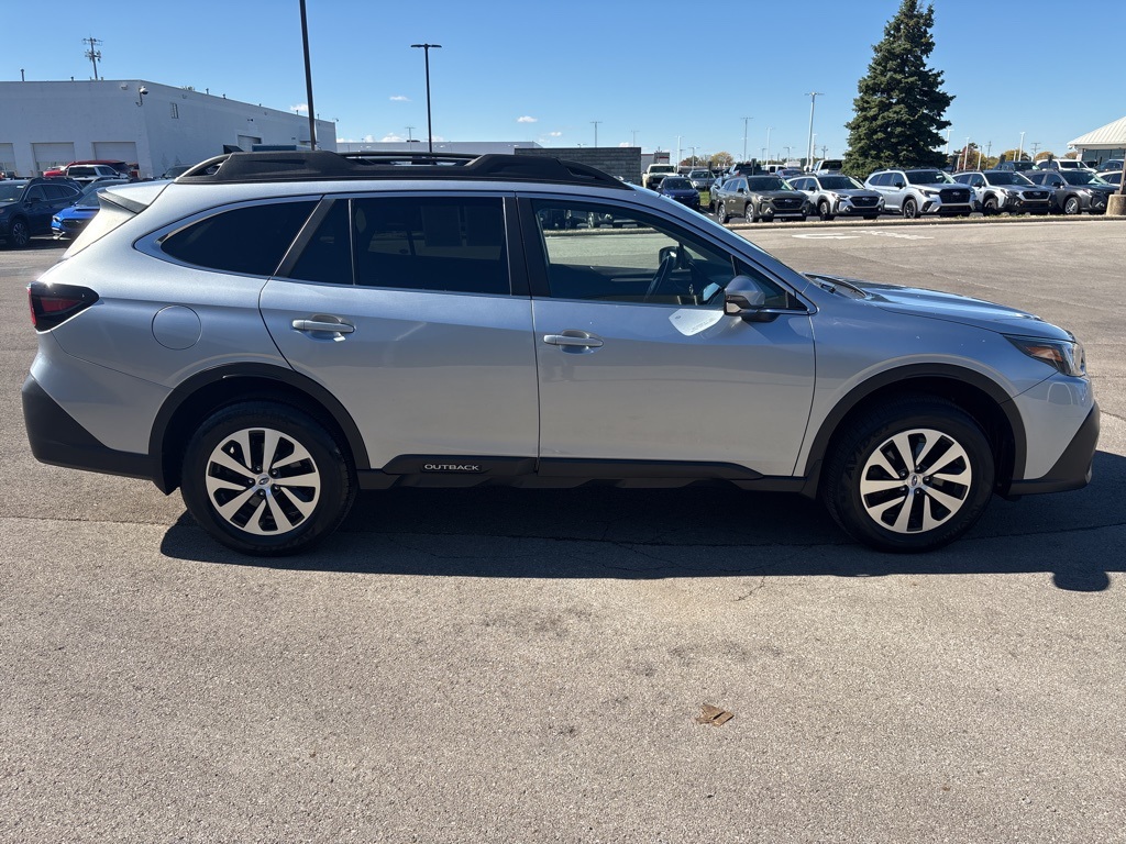 2022 Subaru Outback Premium photo 2