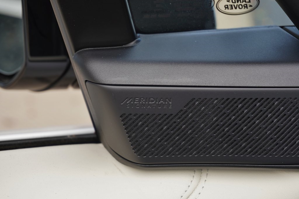 2025 LAND ROVER RANGE ROVER - Image 10