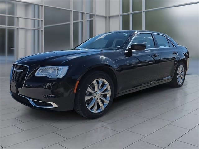 2022 Chrysler 300 Touring