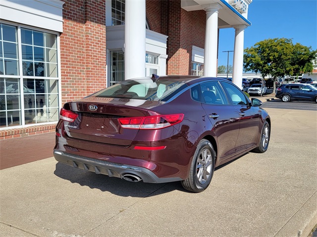2020 Kia Optima LX photo 4