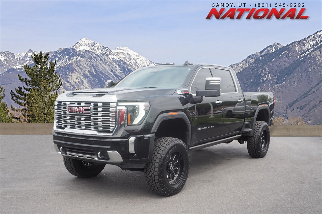 2024 GMC Sierra 3500HD Denali's photo