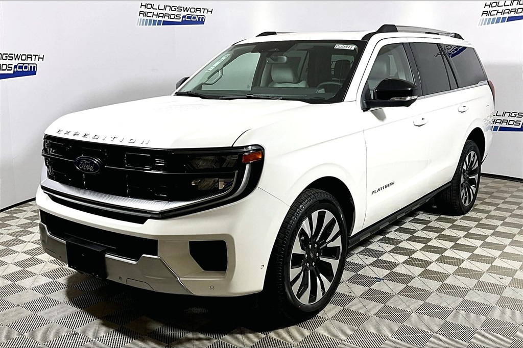 2025 Ford Expedition Platinum's photo