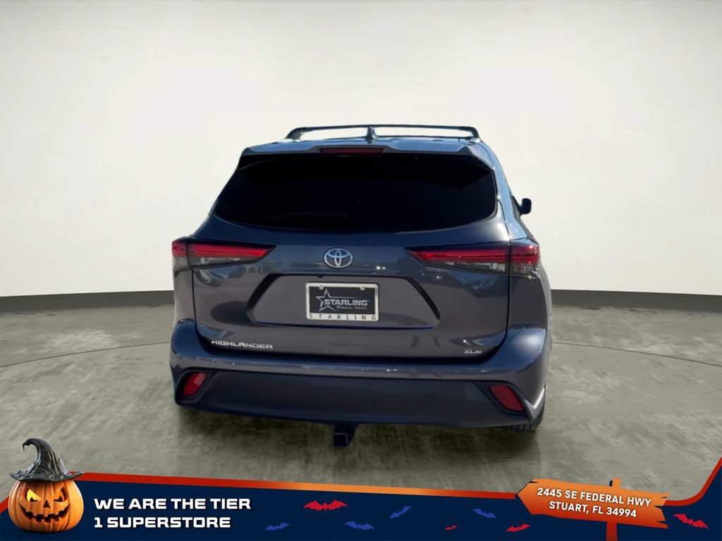2022 Toyota Highlander XLE photo 5
