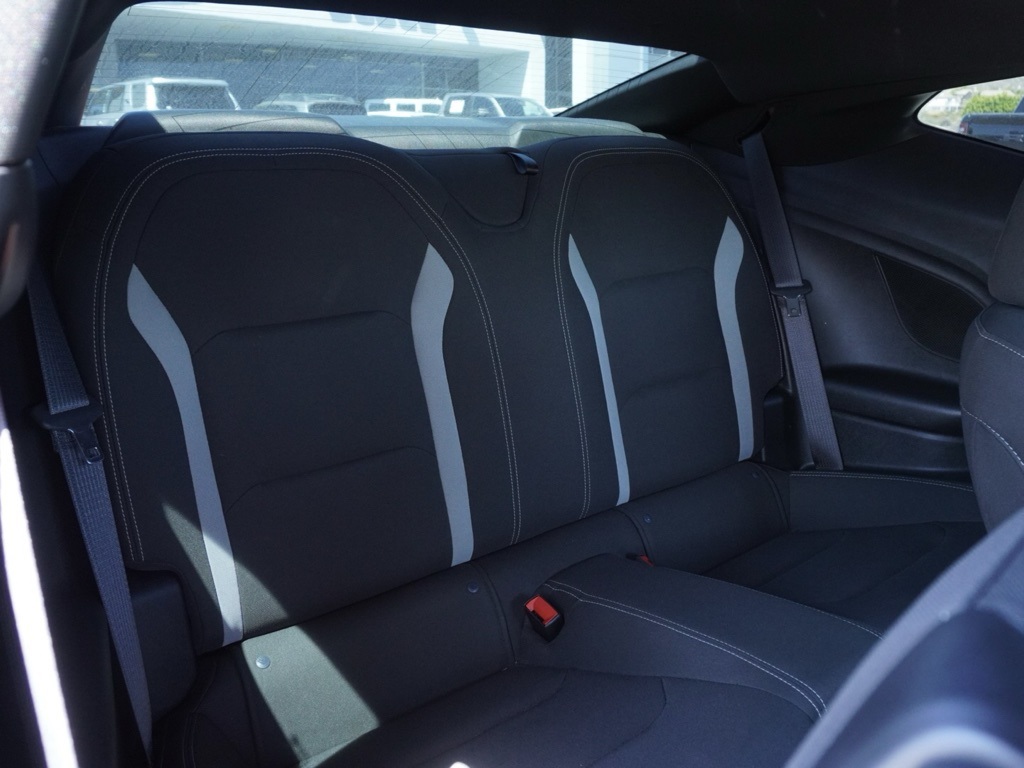 2020 Chevrolet Camaro Sport photo 19