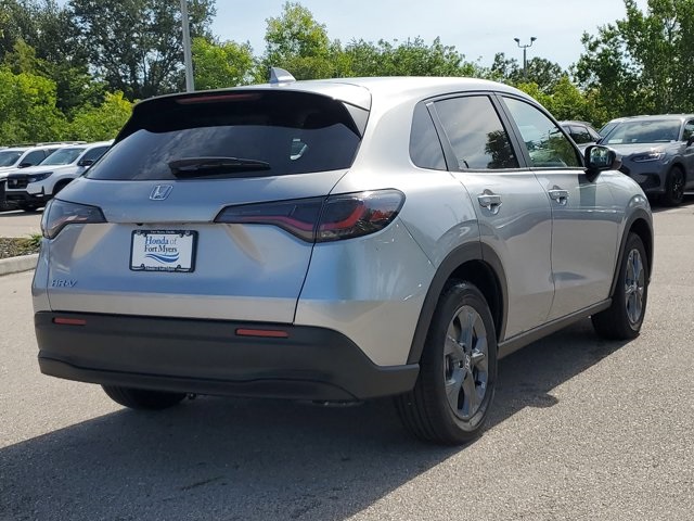 2026 Honda HR-V LX photo 4