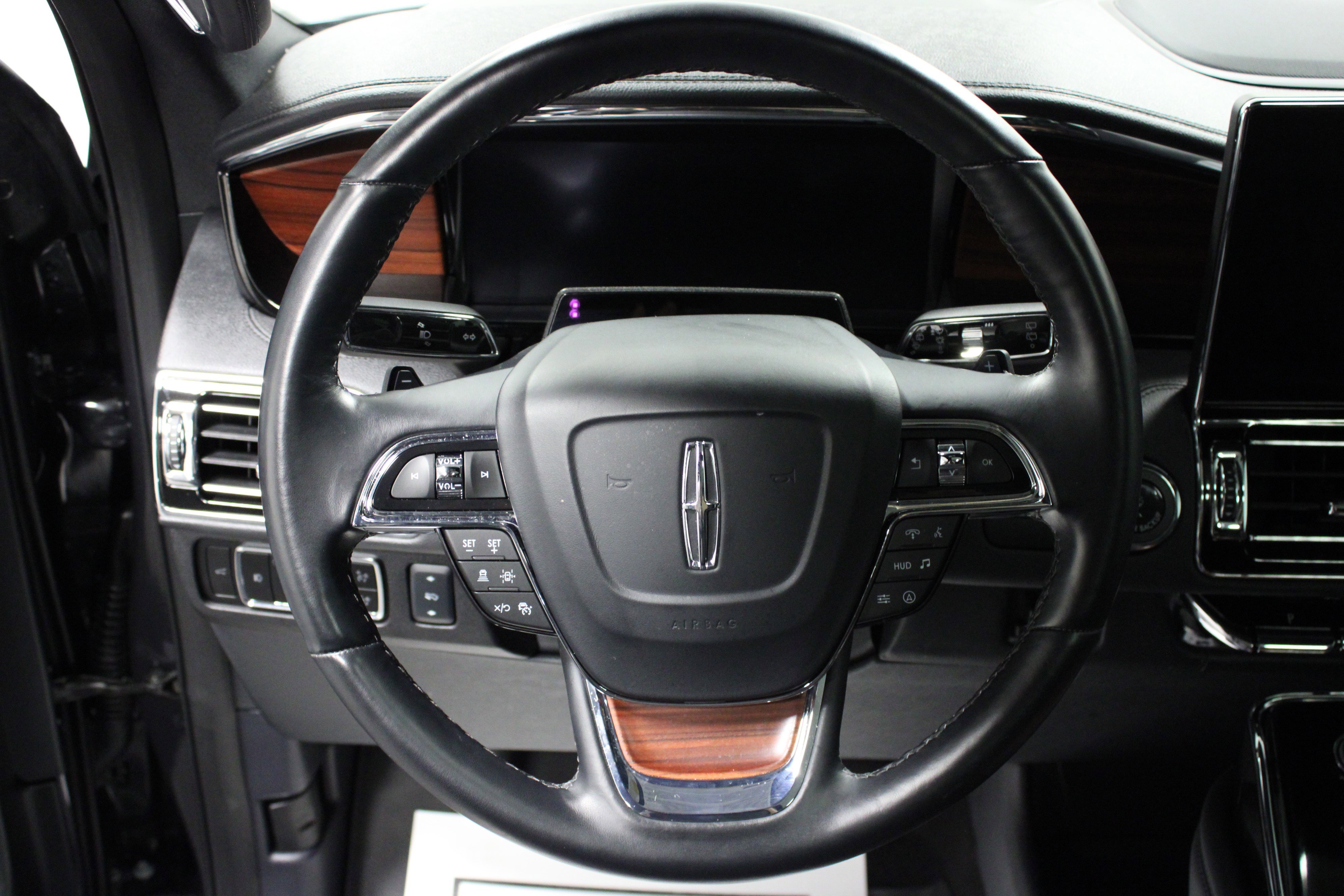 2024 Lincoln Navigator Reserve photo 16