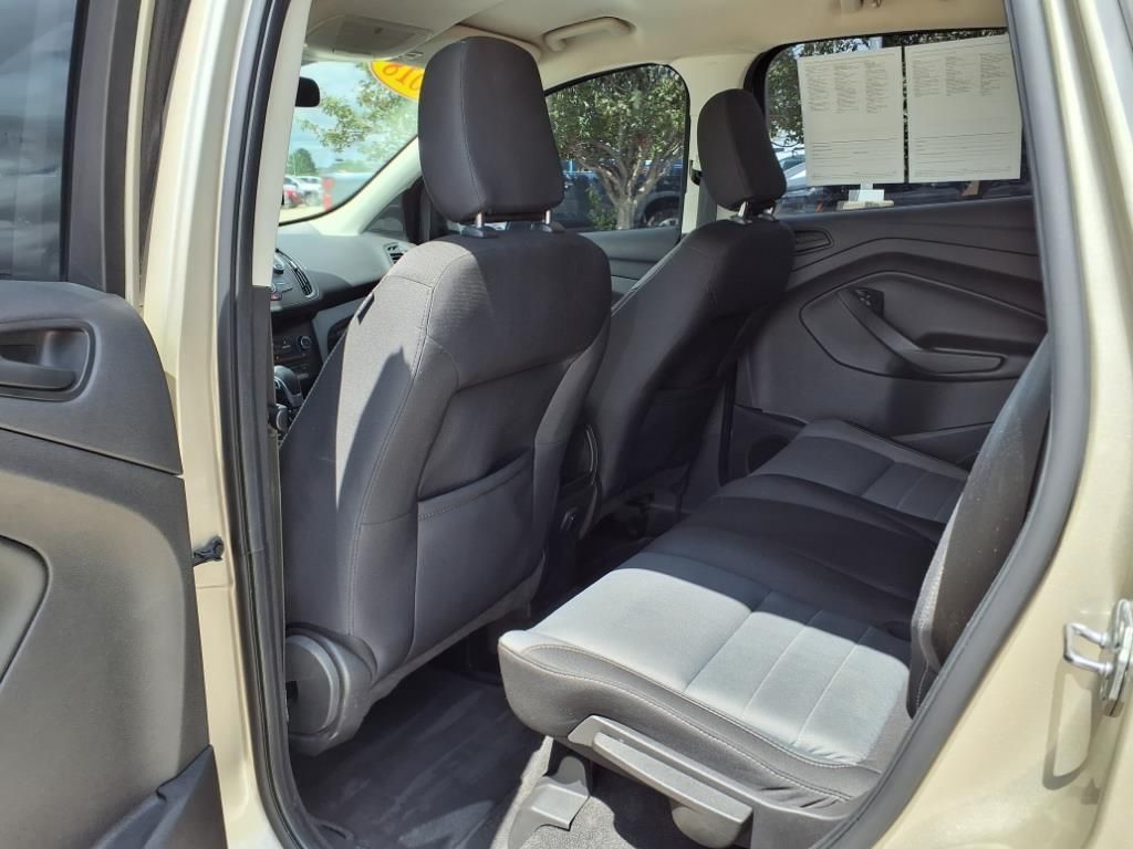 2018 Ford Escape S photo 11