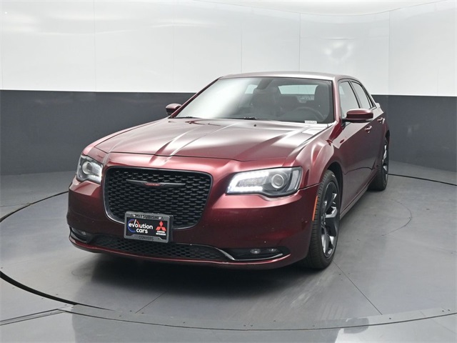 2023 Chrysler 300 S's photo