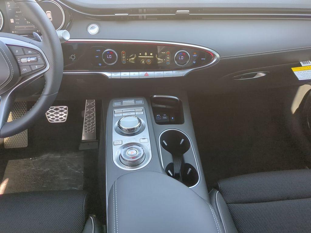 2025 Genesis GV70 3.5T Sport photo 17