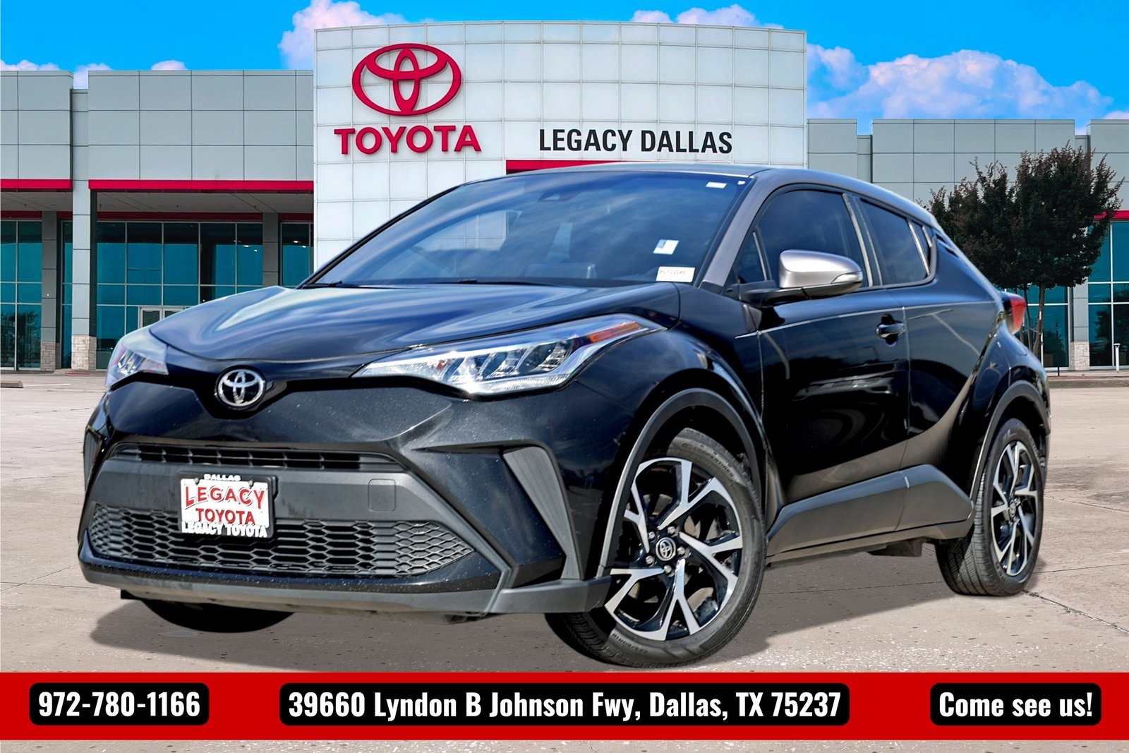 2020 Toyota C-HR XLE's photo