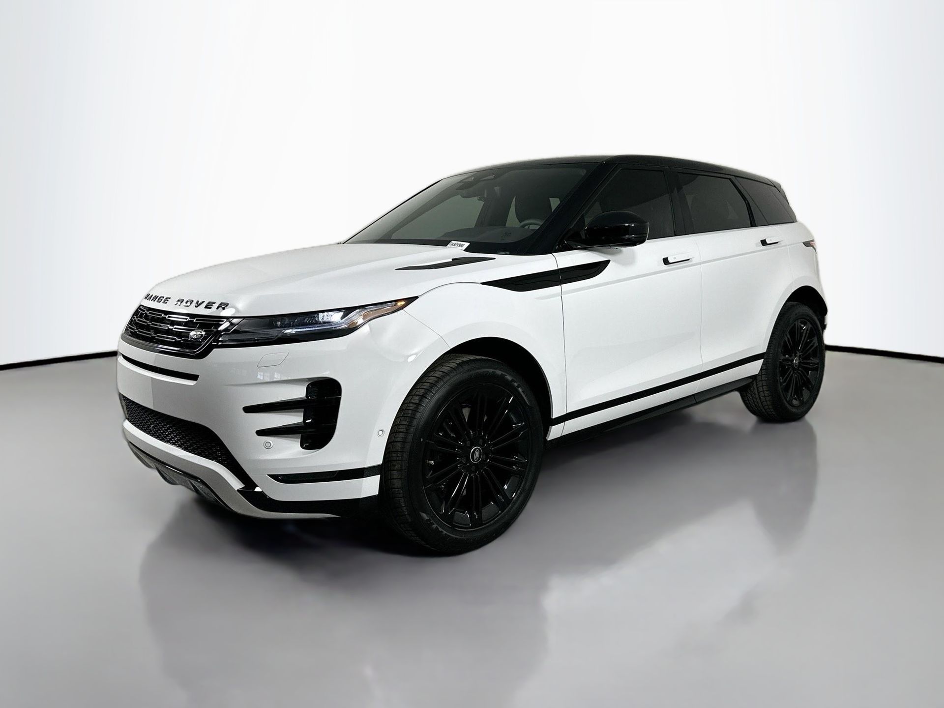 2026 Land Rover Range Rover Evoque Dynamic SE's photo