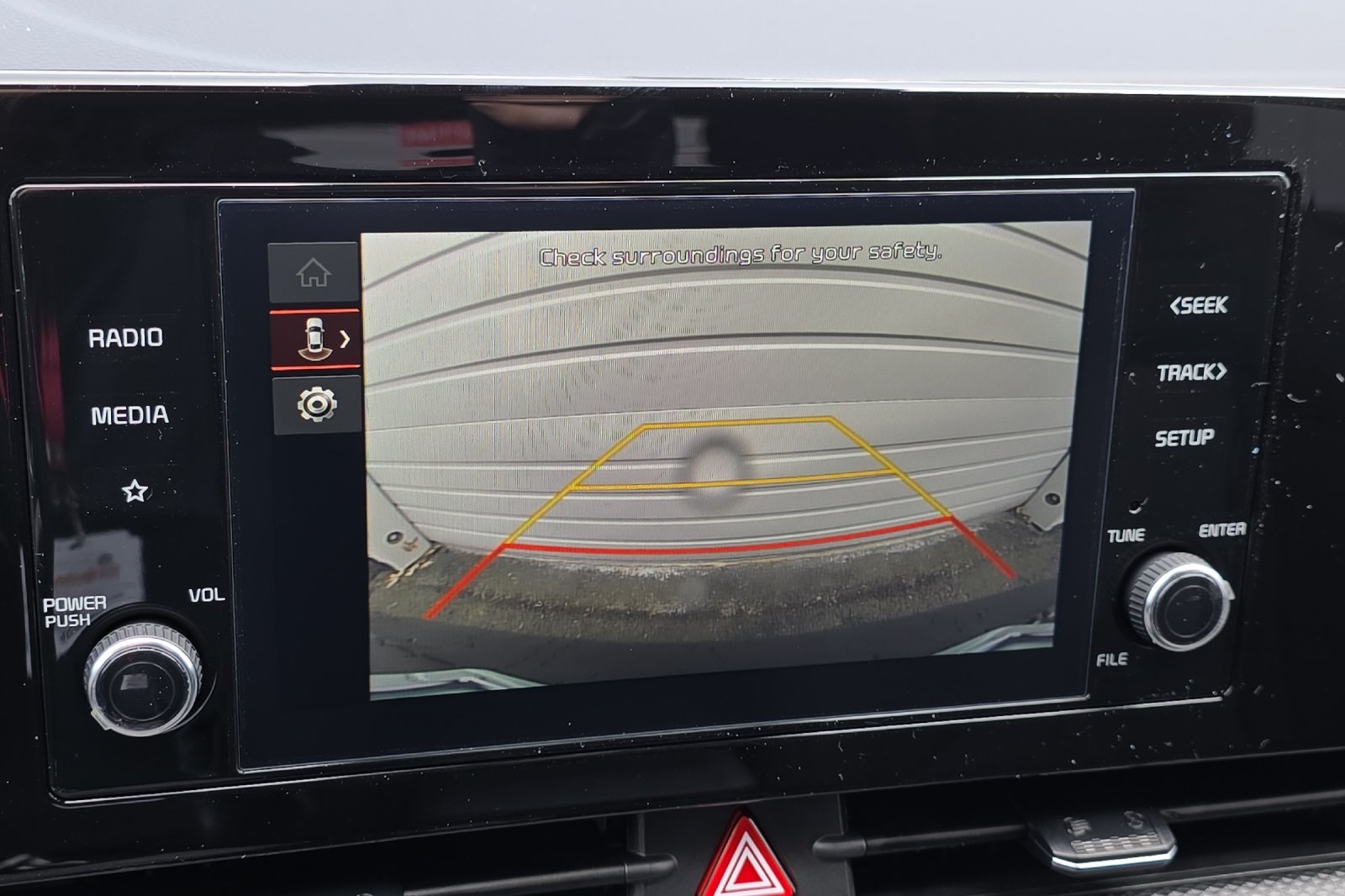 2025 Kia Sportage Hybrid LX photo 14