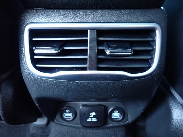 2023 Hyundai Santa Fe Limited photo 14