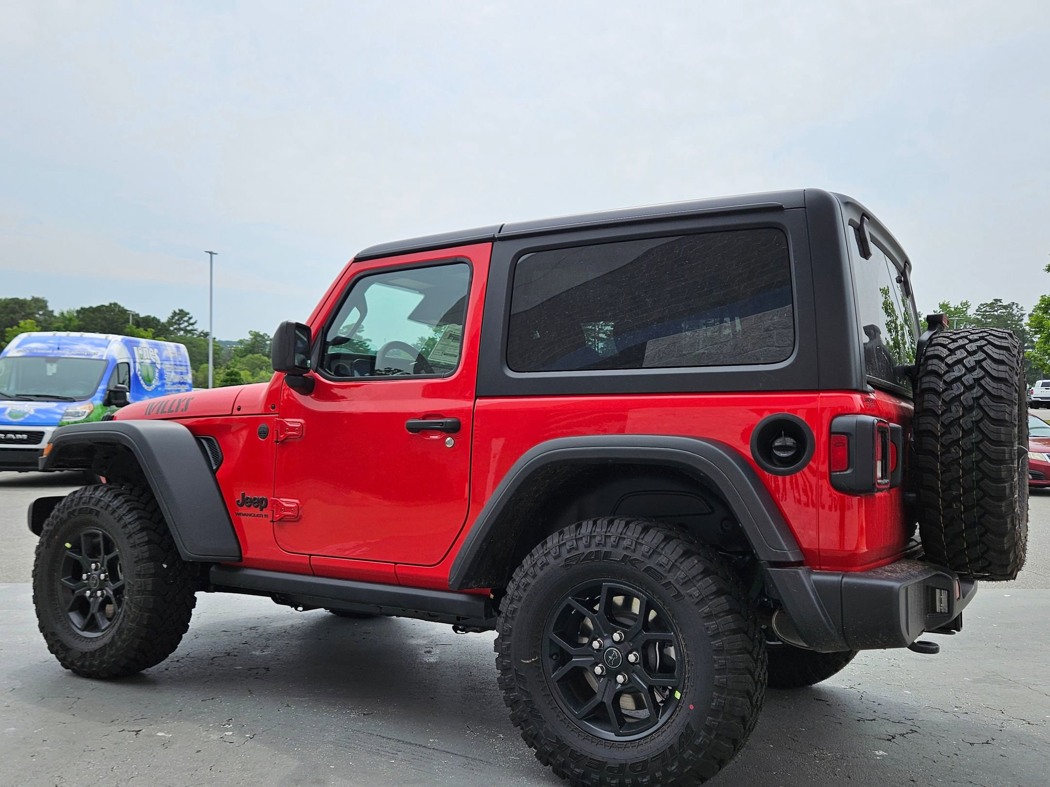 2025 Jeep Wrangler Willys photo 5