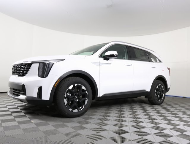 2025 Kia Sorento S's photo