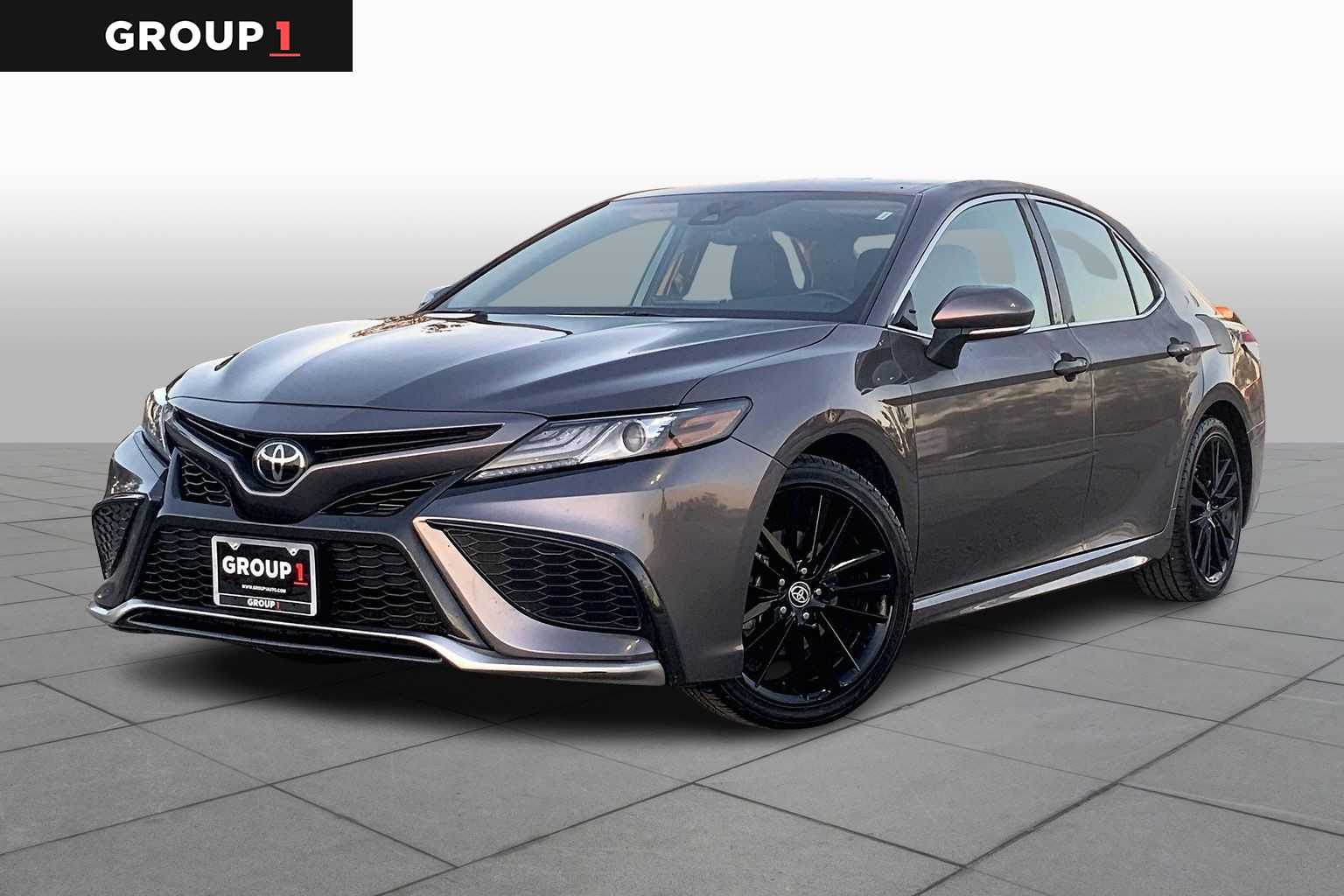 2024 Toyota Camry XSE's photo