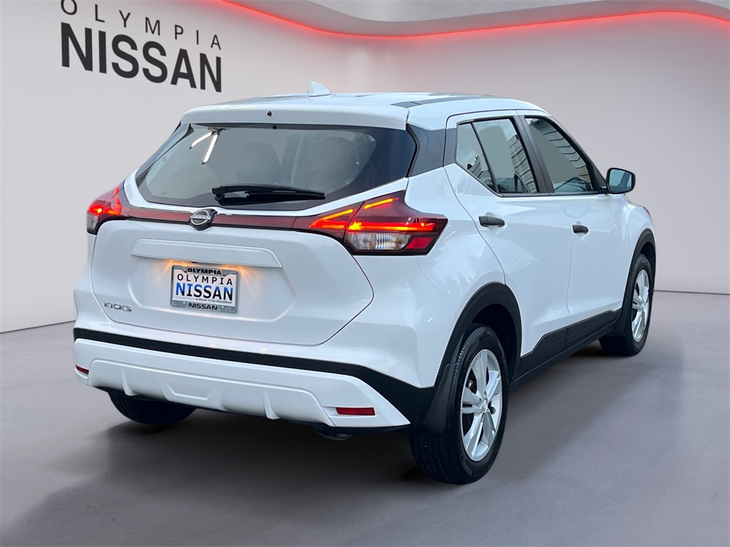 2024 Nissan Kicks S photo 4