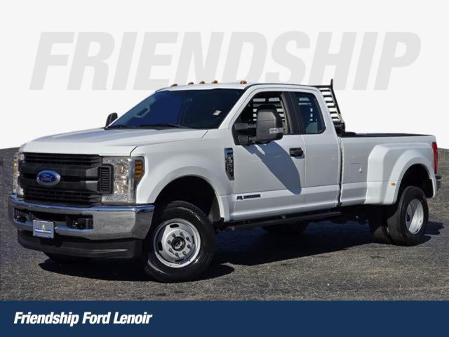 2019 Ford F-350 Super Duty XL's photo