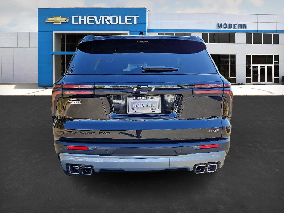 2025 Chevrolet Traverse Z71 photo 3