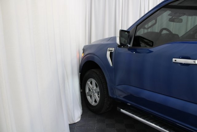 2025 Ford F-150 XLT photo 4