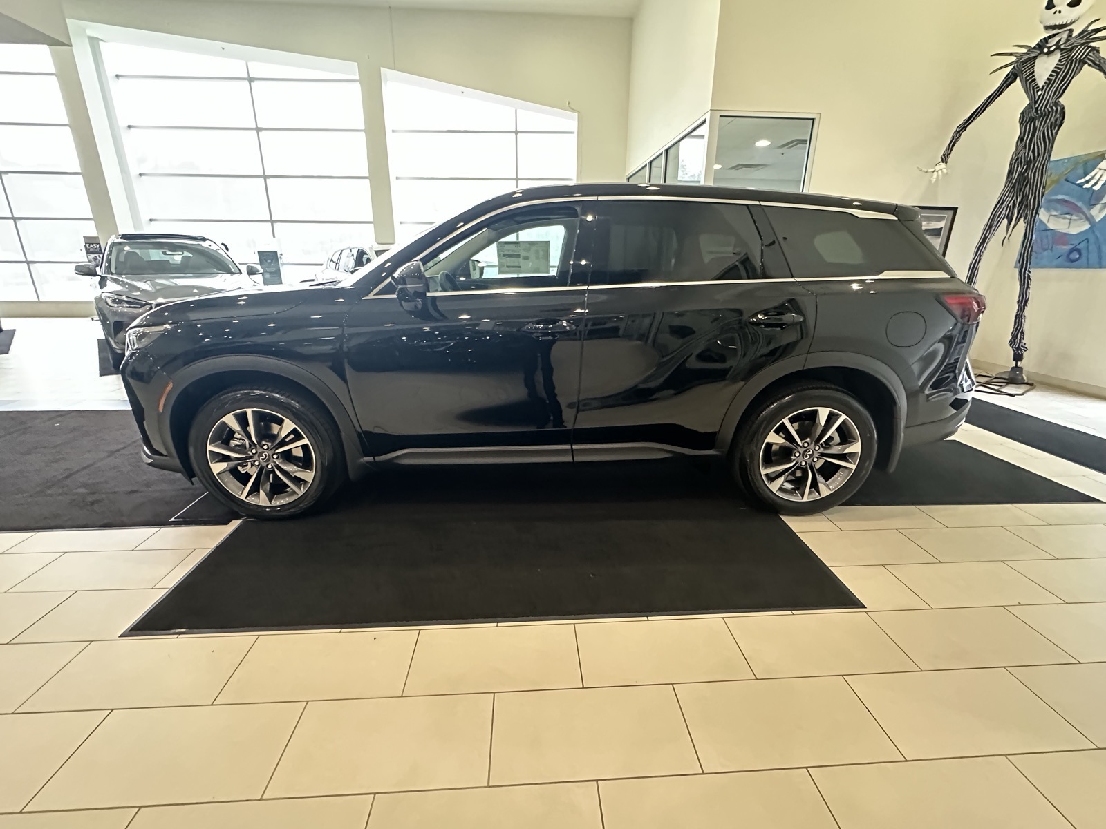 2026 Infiniti QX60 Pure photo 2