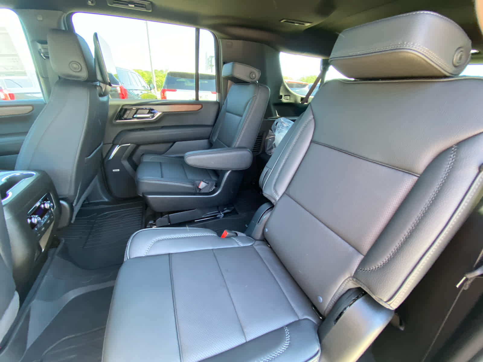 2025 Gmc Yukon XL Denali photo 21