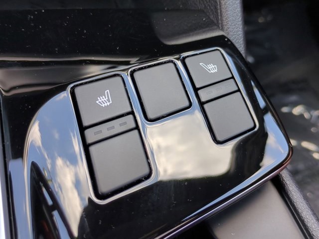 2024 Kia Sportage SX photo 22