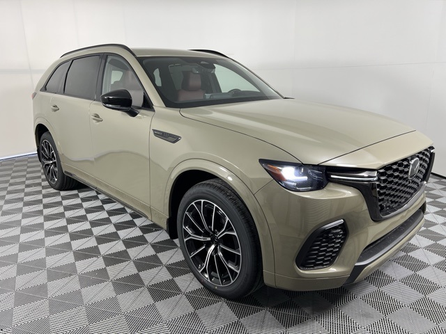 2026 Mazda CX-70 Premium Package's photo