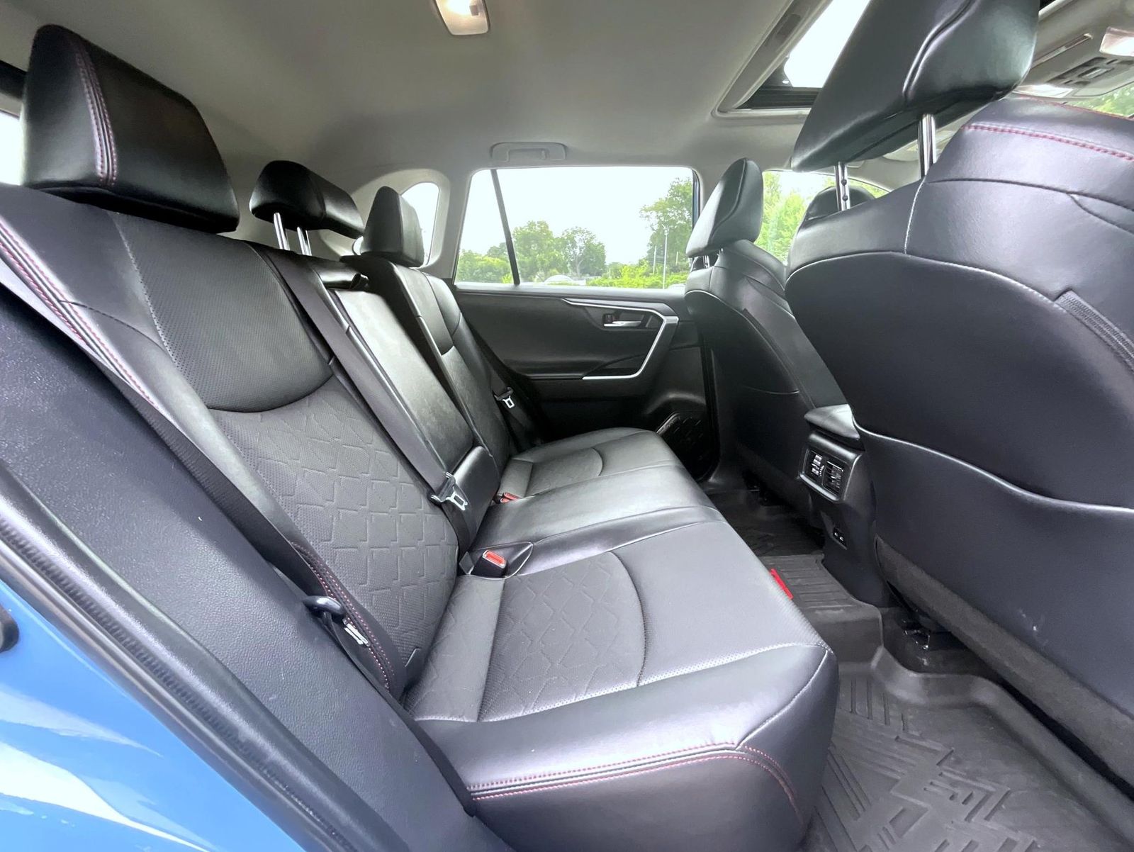 2023 Toyota RAV4 TRD photo 16