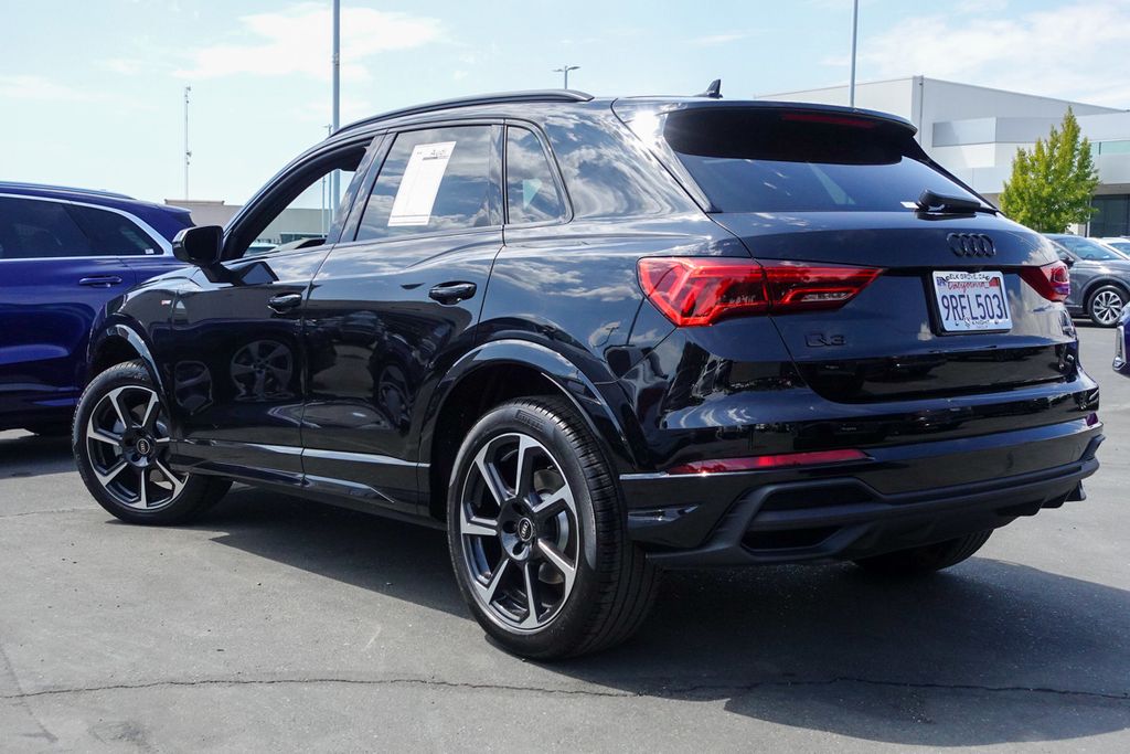 2025 Audi Q3 S line Premium Plus photo 9