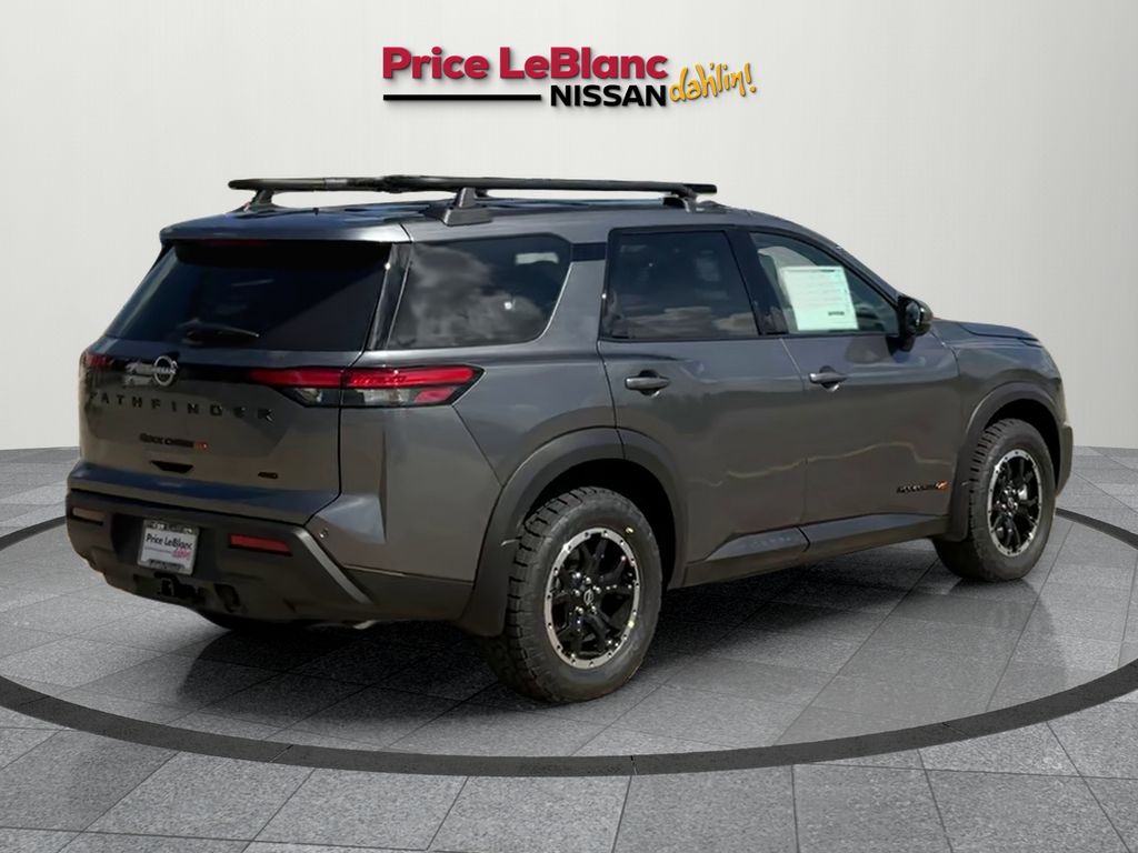 2025 Nissan Pathfinder Rock Creek photo 5