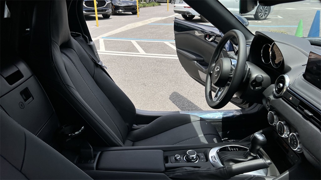 2025 Mazda MX-5 Miata Miata Grand Touring photo 15
