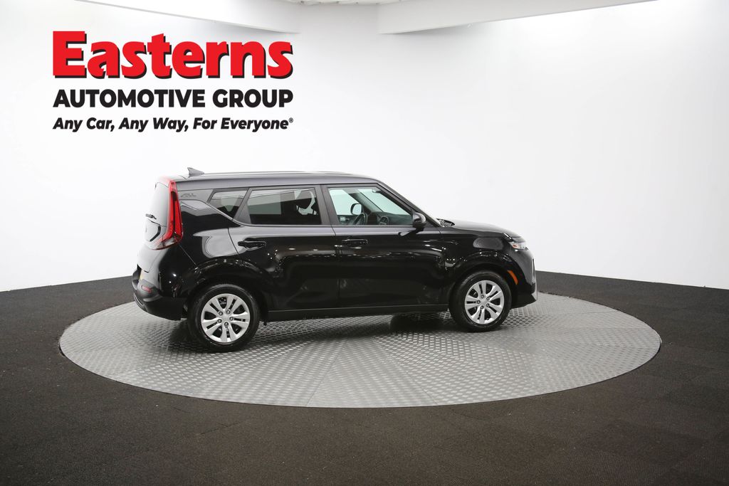2021 Kia Soul LX photo 34