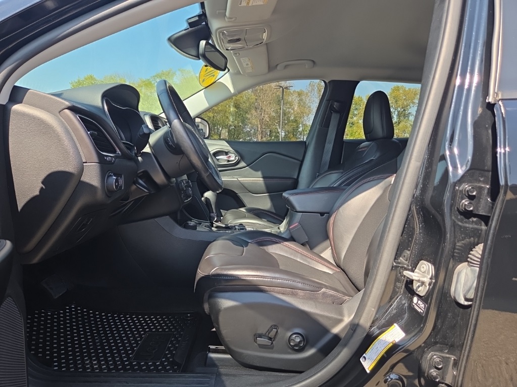2021 Jeep Cherokee Trailhawk photo 9