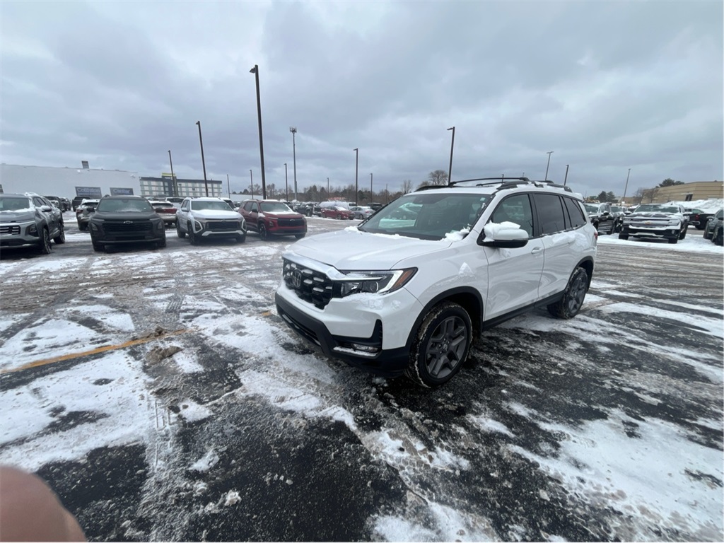 2023 Honda Passport EX-L's photo