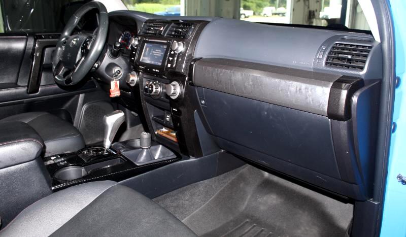 2019 Toyota 4Runner SR5 photo 25