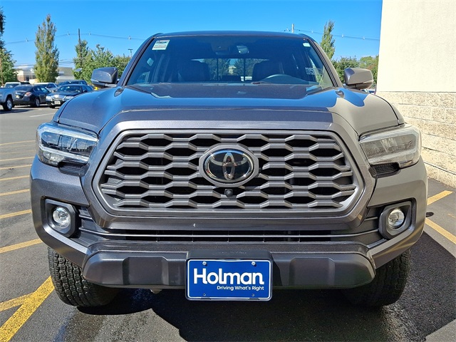 2023 Toyota Tacoma TRD Off-Road photo 3