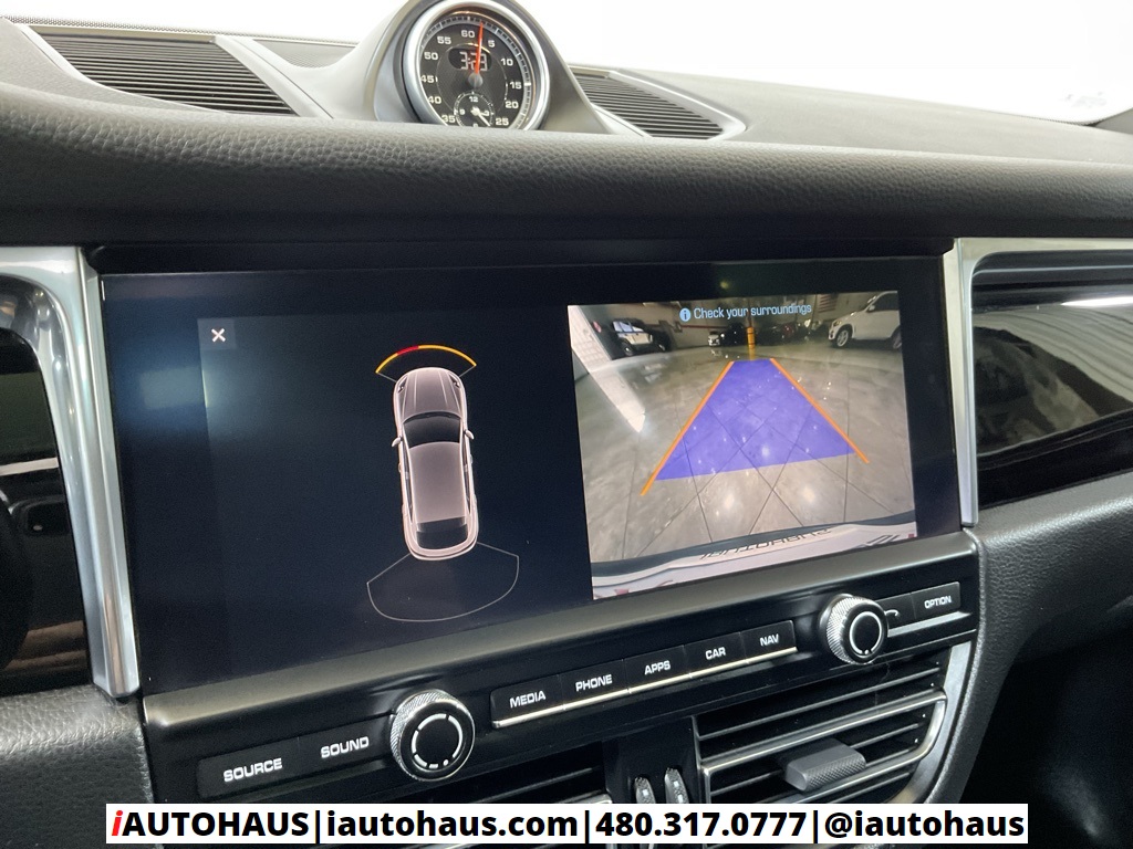 2019 Porsche Macan S photo 24