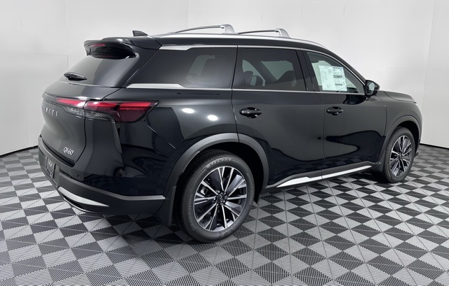 2026 Infiniti QX60 Luxe photo 5