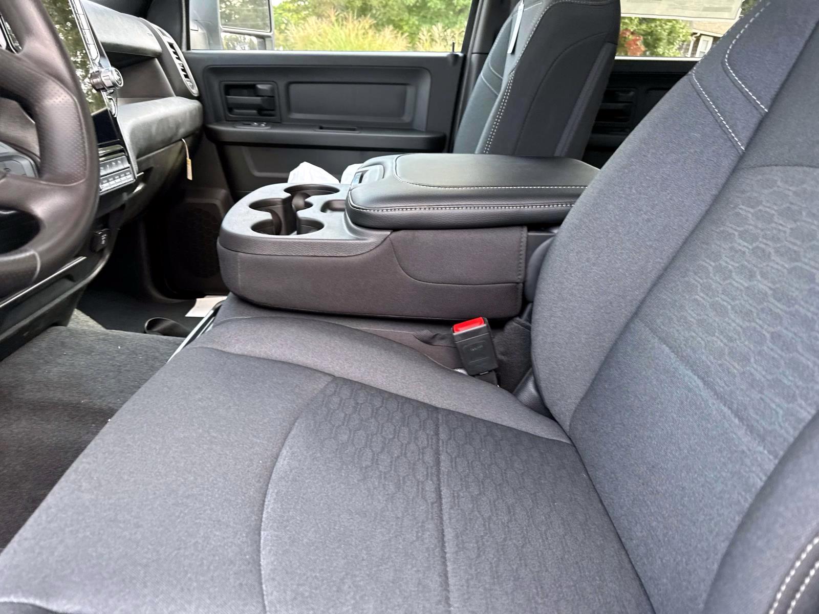 2025 Ram 2500 Tradesman photo 10
