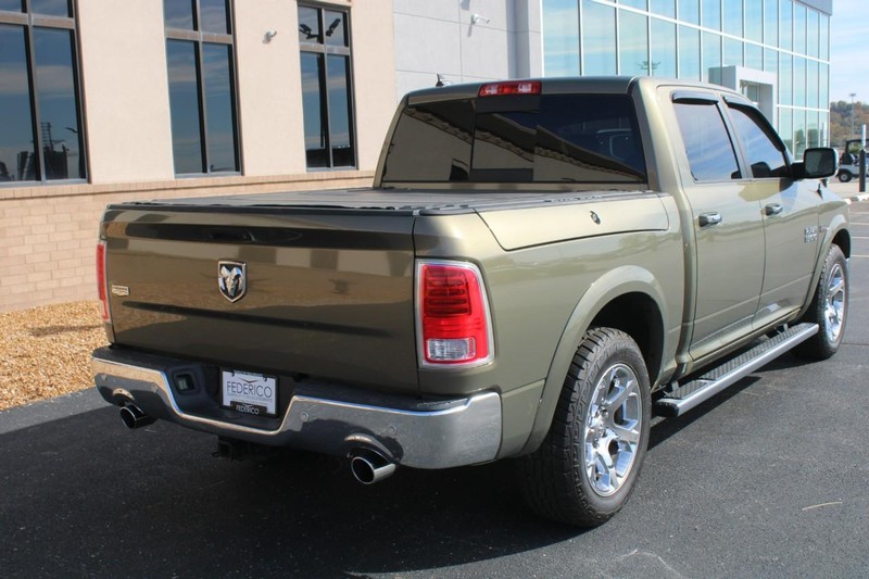 2015 Ram 1500 Laramie photo 2