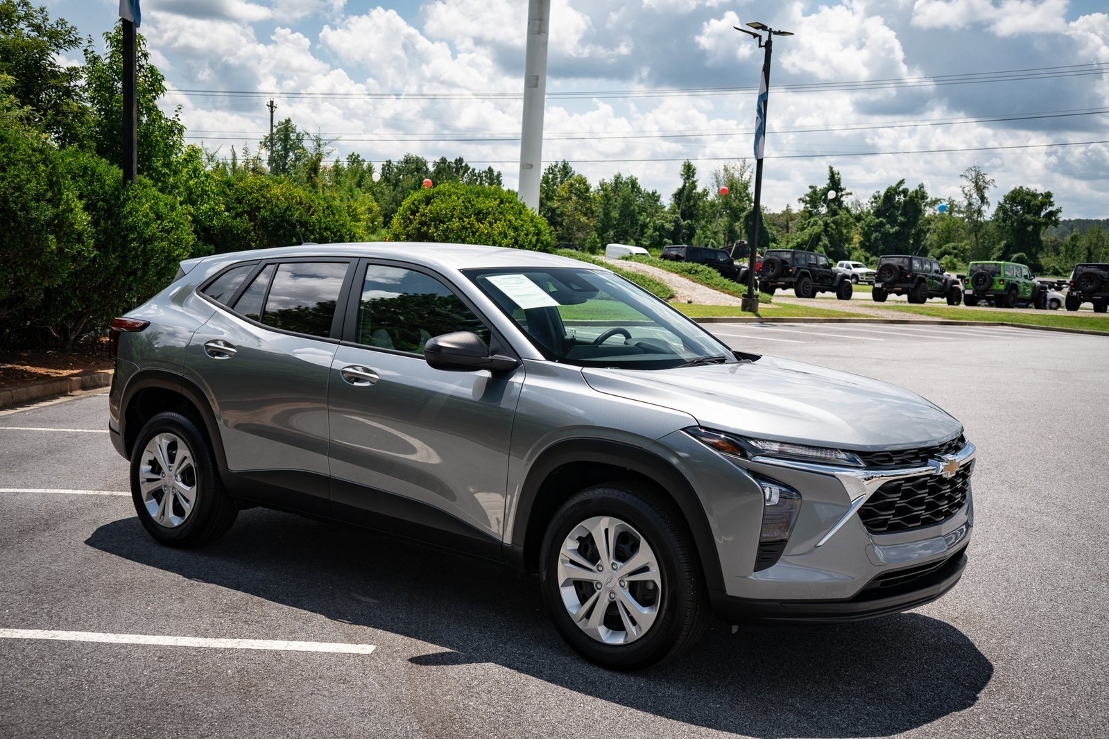 2024 Chevrolet Trax LS photo 8