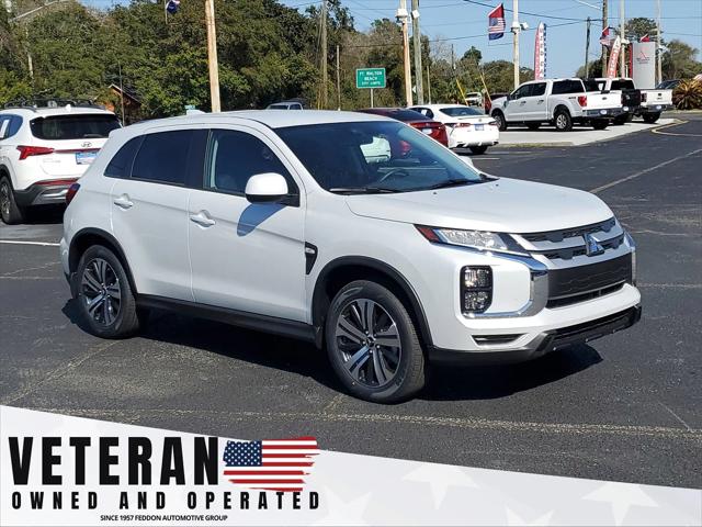 2025 Mitsubishi Outlander Sport ES's photo